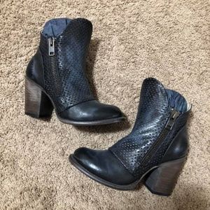 FreeBird Steve Madden Booties